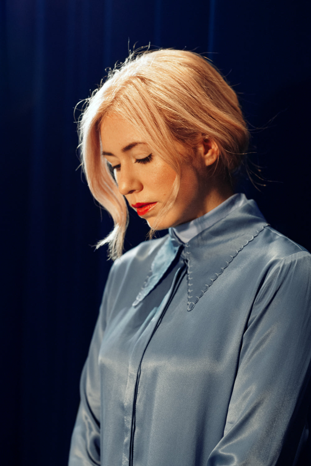 Robin Kester releases spellbinding dreampop single Cat 13